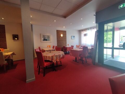   À VENDRE – RESTAURANT AVEC LICENCE IV – LOUDÉAC (22) 