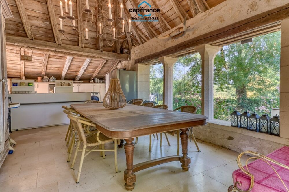 à vendre  Propriété/château Sainte-Sabine-Born (24440)