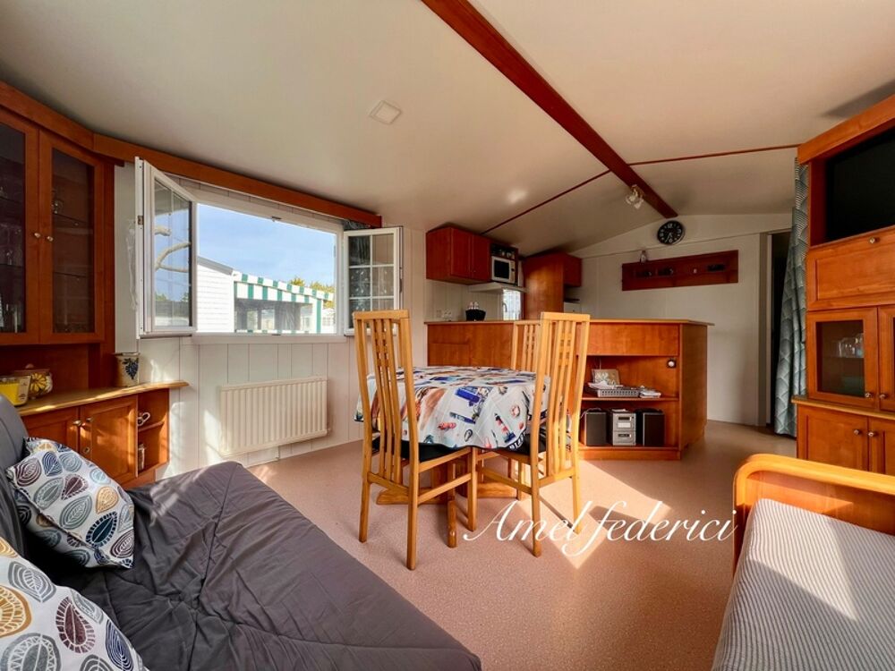 Mobile-Home - 48 m2 + 20 m2 de terrasse - sur parcelle 255 m2 - piscine privée - 5 min plage- SAINT GILLES CROIX DE VIE (85)