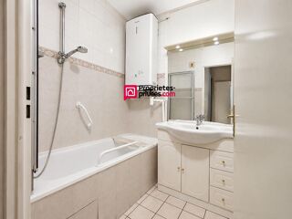  Appartement à louer 2 pièces 48 m²