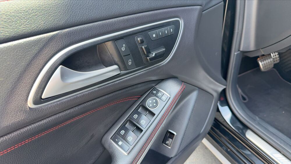 Classe CLA 45 AMG 4Matic Speedshift DCT A N/A - Automatique Toit ouvran 2015 occasion 49400 Saumur
