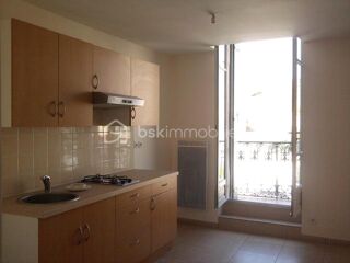  Immeuble � vendre 9 pi�ces 215 m�