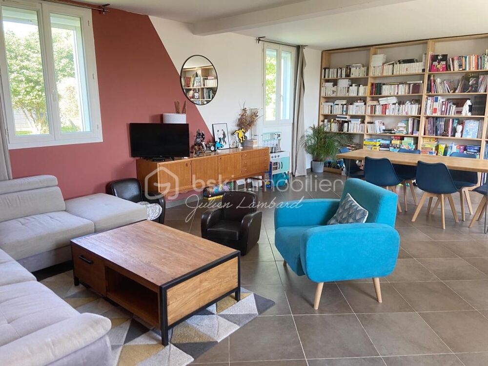 Maison à vendre Mesnil Raoul  204 m²  4 chambres (5 possibles)  Terrain de plus de 1 000 m²  Garage  DPE C