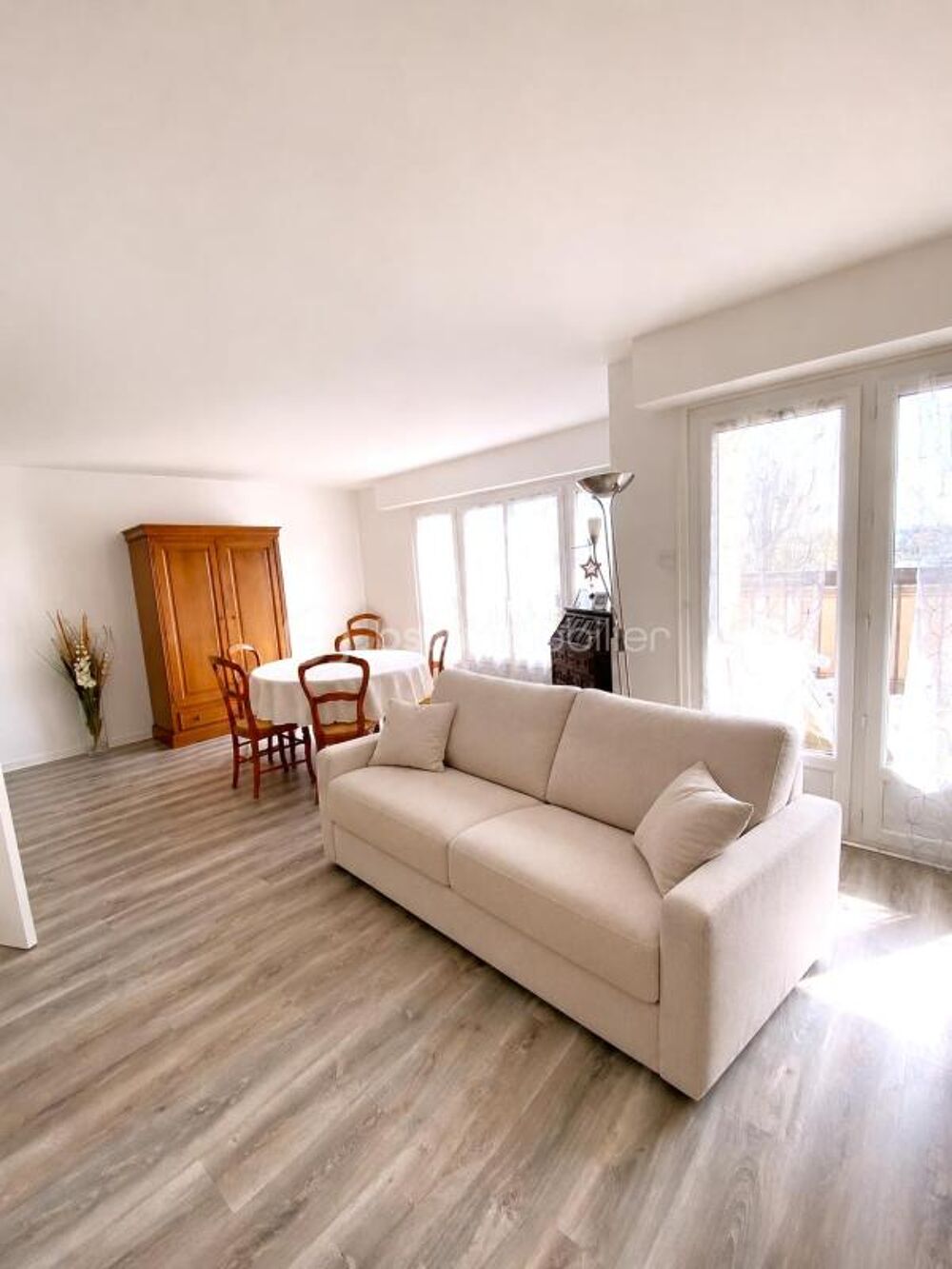 Appartement lumineux de 90 m² avec balcon  3 chambres  Rambouillet