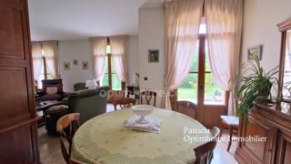  Maison à vendre 12 pièces 240 m²