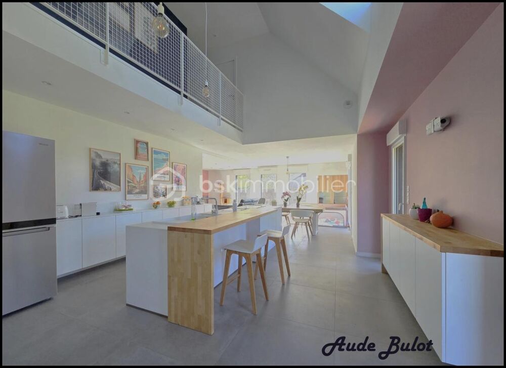 Demeure du Nord individuelle en semi plain-pied  150m², offrant confort moderne, luminosité exceptionnelle et finitions soignée