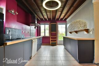  Maison  vendre 4 pices 241 m