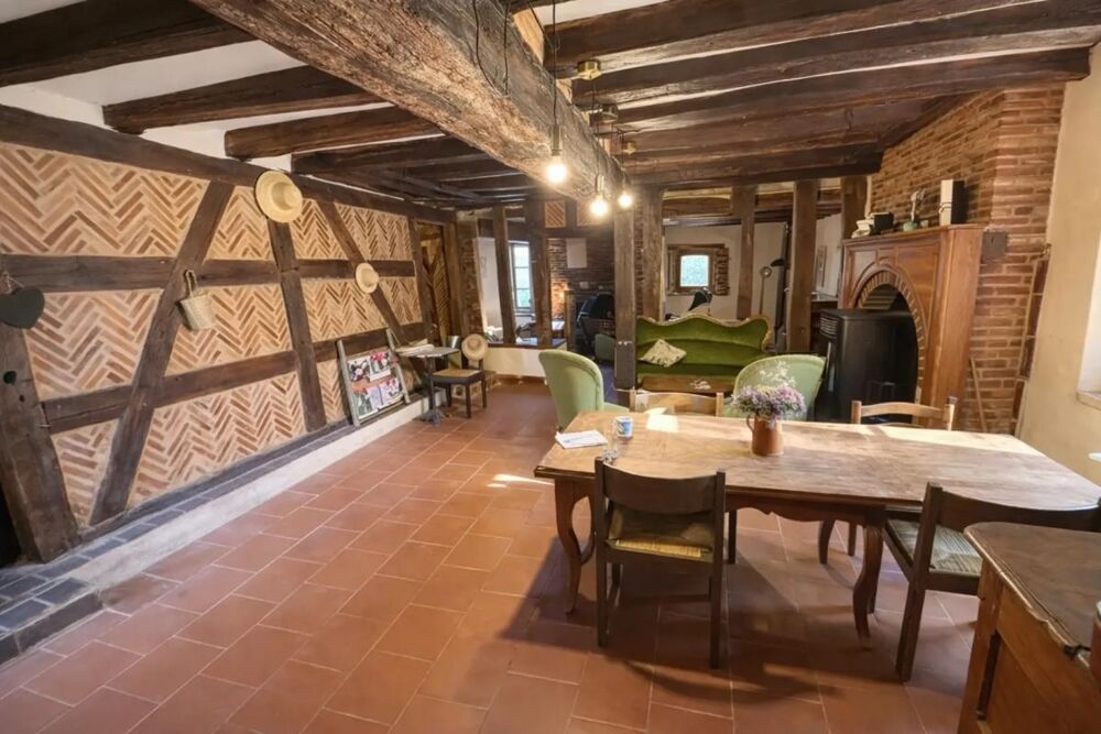 Charmante maison avec piscine à Mézilles