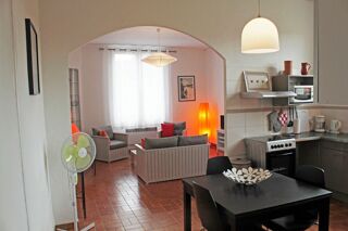  Appartement à louer 3 pièces 75 m²