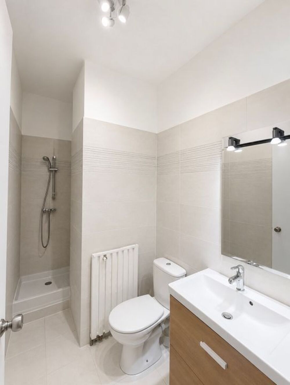 Location Appartement Studio de 25m2 à louer sur Paris 16 Paris 16