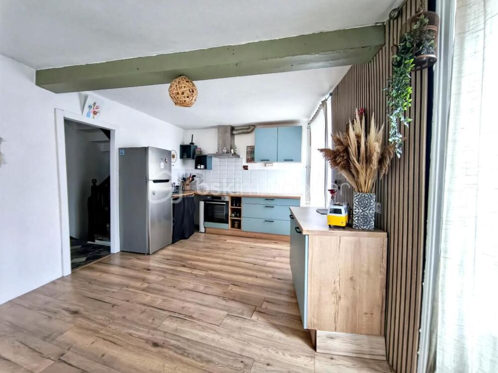 MAISON DE VILLE AVEC GARAGE ET TERRAIN  BOËN-SUR-LIGNON