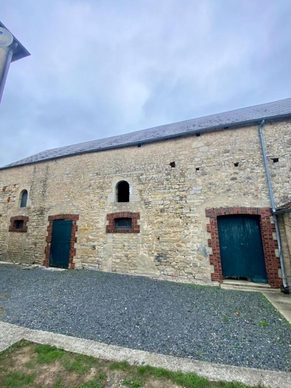 Ancien corp de ferme à Formigny La Bataille 6 pièce(s) 342 m2