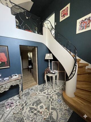  Maison � vendre 8 pi�ces 232 m�