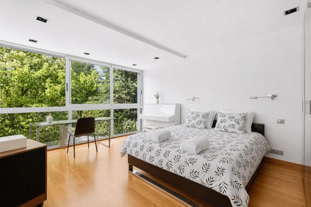 Maison de 9 pièces de 262 m² à Enghien-les-Bains