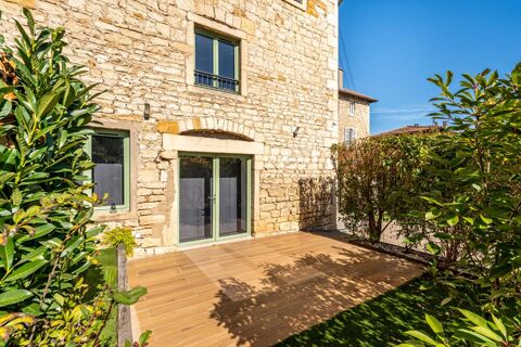   Maison de village de 122m habitables et  la rnovation de qualit au coeur de Lucenay Maison - 4 pice(s) - 122 m