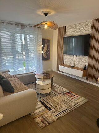  Appartement à louer 3 pièces 60 m²