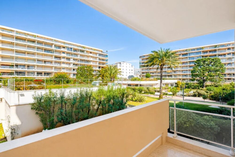 Appartement 1 pièce 30 m² · à Cannes · 30 m² · 215 000 €