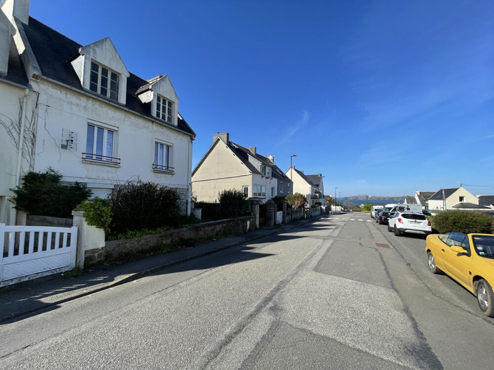 Maison de caractère à vendre à Camaret-sur-Mer  À deux pas du port et des commerces