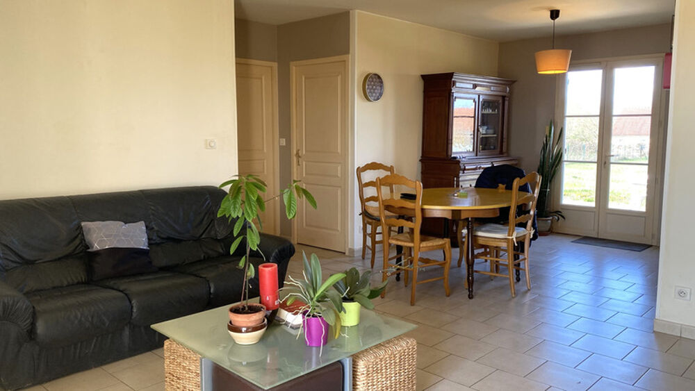 À vendre  Pavillon de plain-pied -2 chambres - jardin et garage COUTARNOUX (89)