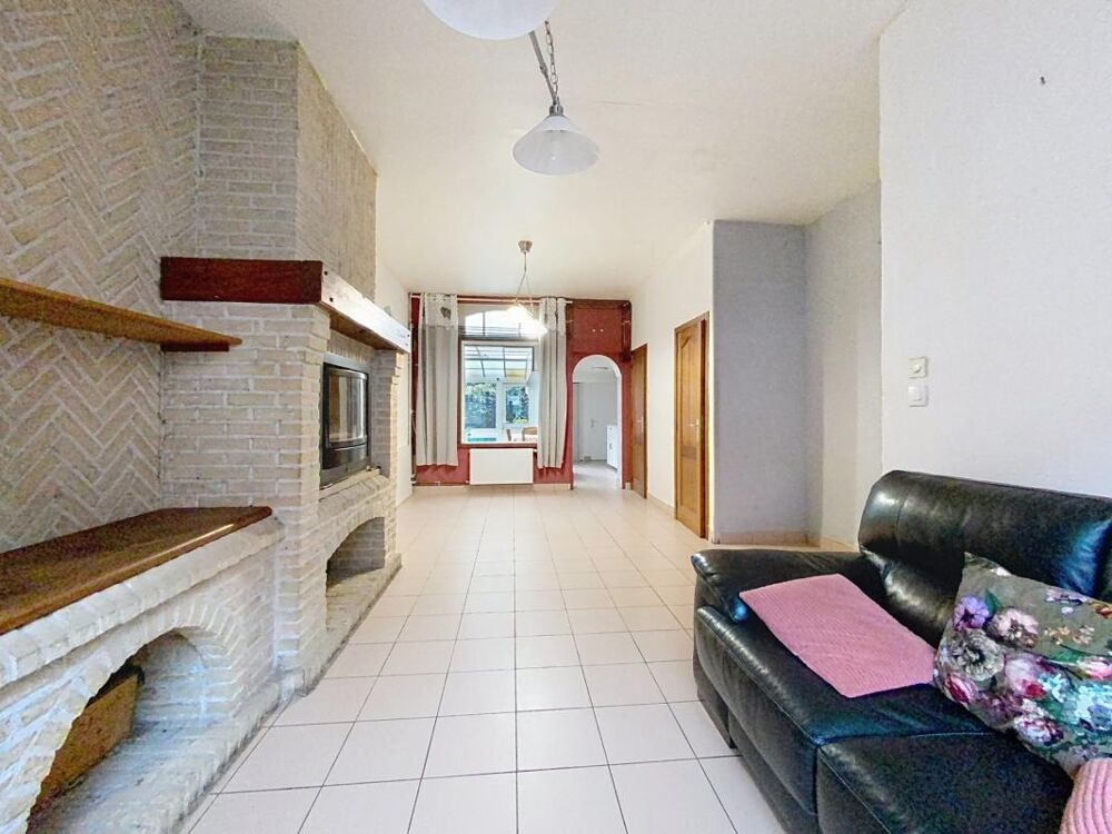 Vente Maison Maison ancienne avec cour, 3 chambres + bureau Armentieres