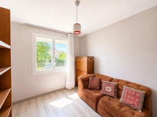  Propriété/château à vendre 8 pièces 136 m²
