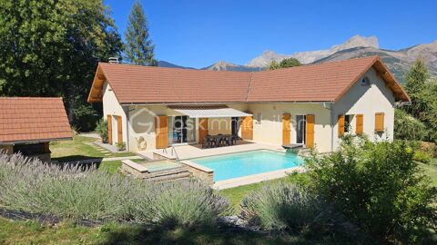   Bien d'exception rare à la vente  5 chambres Villa - 7 pièce(s) - 211 m²