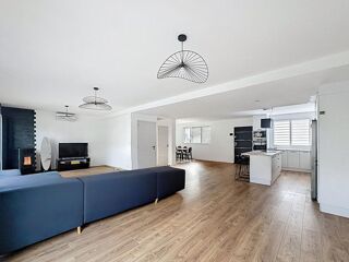  Maison � vendre 9 pi�ces 216 m�