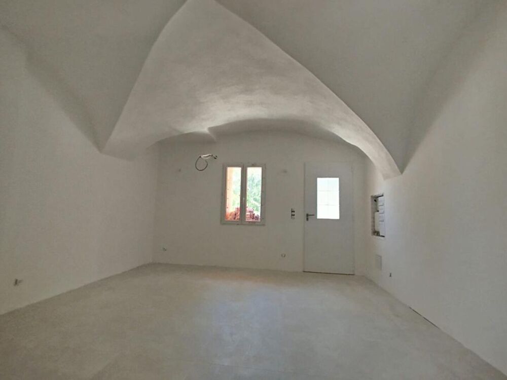 Maison Pourrieres 5 pièce(s) 92 m2 avec terrasse et balcon