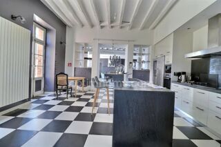  Propriété/château à vendre 12 pièces 498 m²