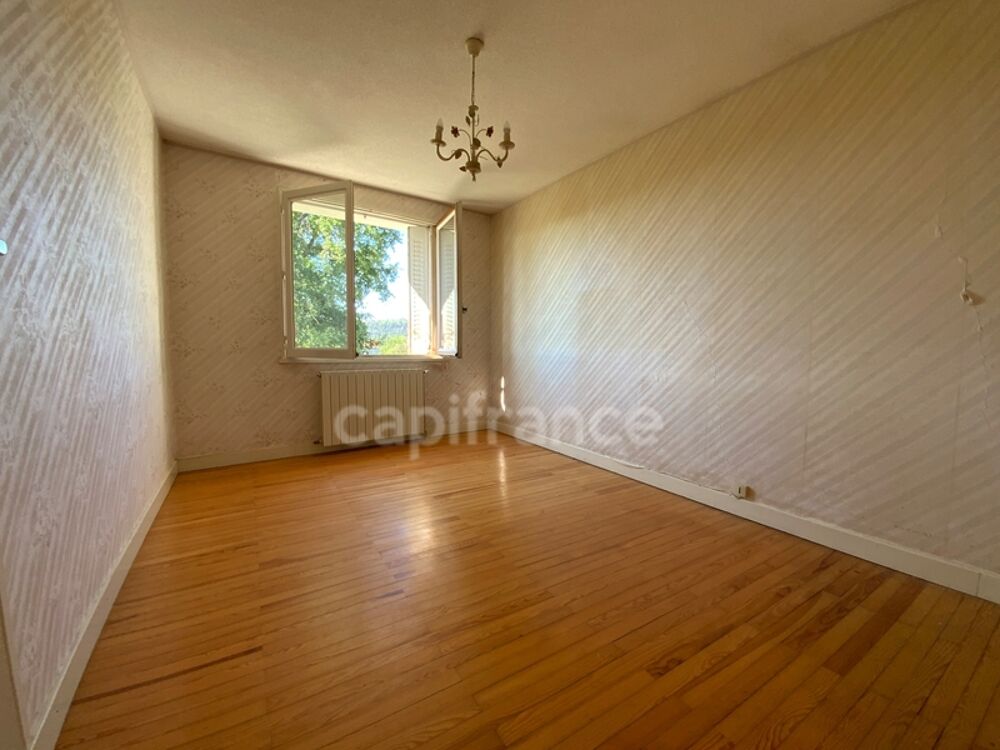 Vente Maison A SAINT GERMAIN LAVAL (42) MAISON  de 120 M2  avec terasse TERRAIN de 3 HA  et BATIMENT de 75 M2 Saint germain laval