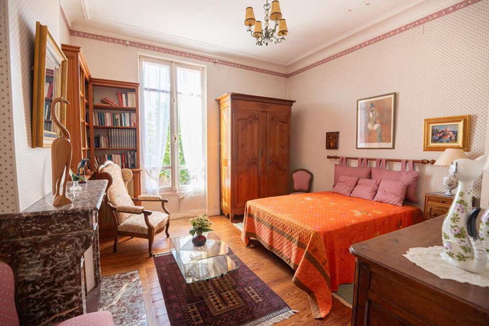  vendre  Proprit/chteau Sainte-Hlne (33480)