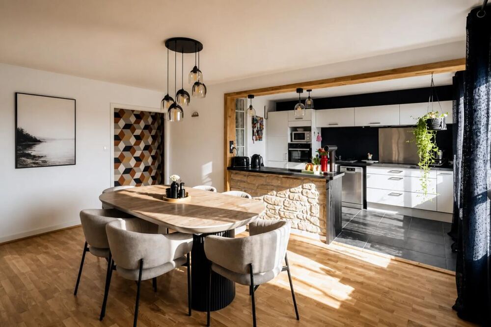 Appartement 4 pièces de 91,86 m² avec balcon  Bourgoin-Jallieu