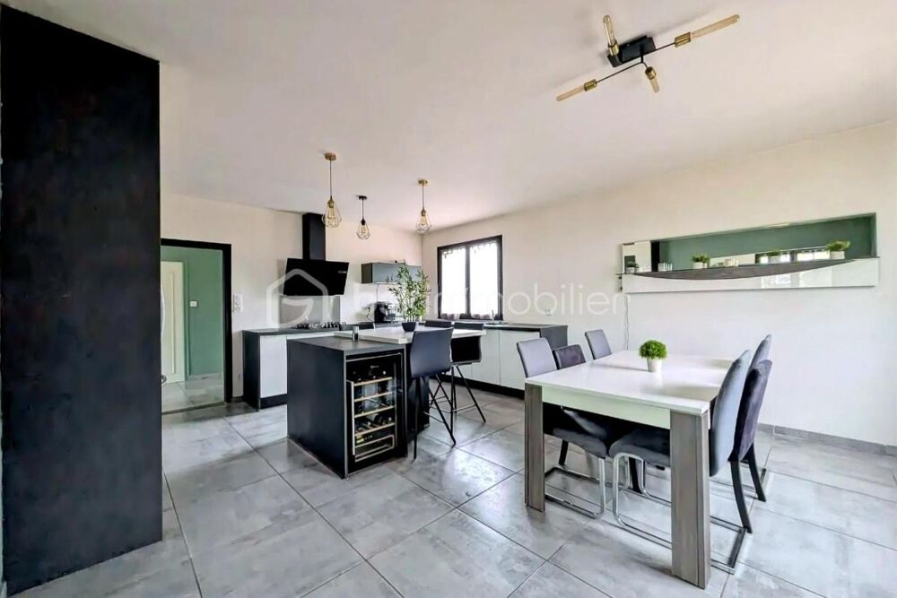 MAISON FAMILIALE  6 CHAMBRES  UN CADRE DE VIE IDÉAL !