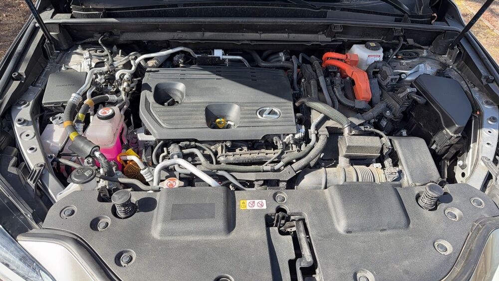 NX 2.5 VVT-i 450h+ 309 Plug in Hybrid AWD E-CVT F Sport Executi 2022 occasion 60260 Lamorlaye