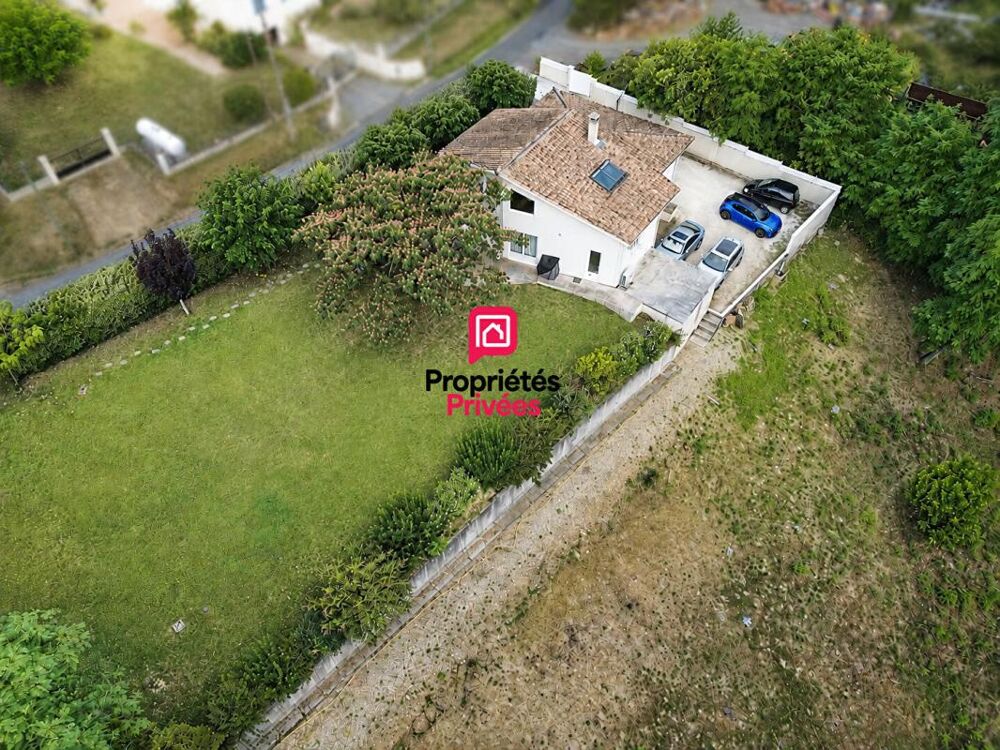 Maison à ossature bois avec vue et sous-sol complet, terrain de 3 800 m²