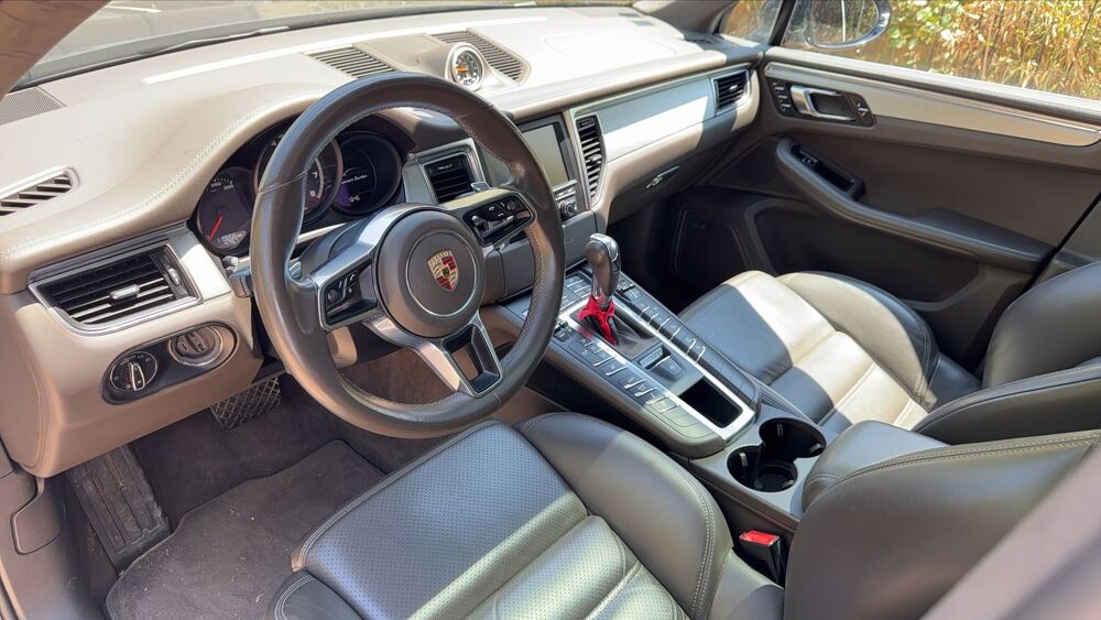 Macan I 3.6 Turbo 400 PDK7 . - Entretien constructeur Toit ouvrant 2015 occasion 83000 Toulon