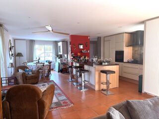  Villa à vendre 6 pièces 150 m²