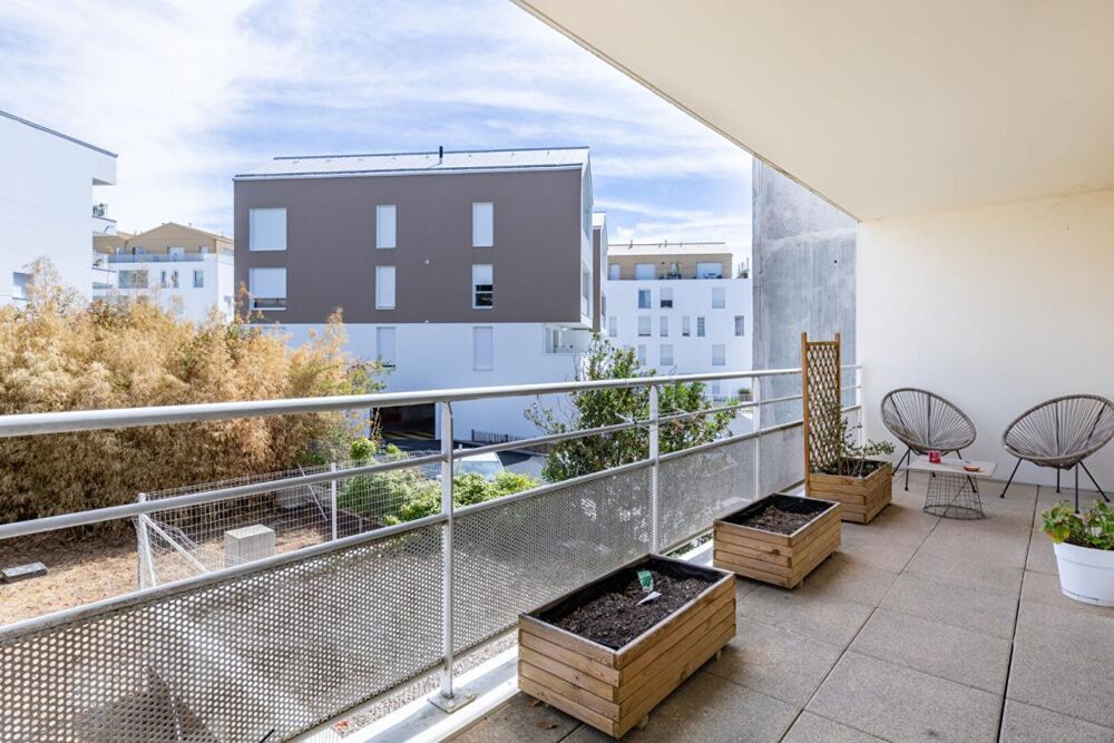 Vente Appartement Appartement  T2 grande terrasse + garage sécurisé Les sorinieres