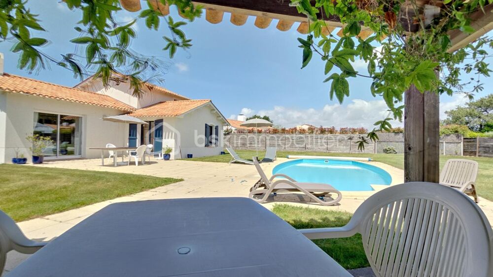 VILLA 3 CHAMBRES, PISCINE à 20 minutes de ST GILLES X de VIE & BRETIGNOLLES/MER