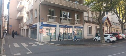   Rodez, Boulevard Denys Puech, local commercial d'une surface de 82 m² environ 