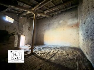  Remise / Grange à vendre 2 pièces 150 m²