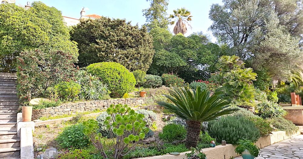 � vendre  Maison Hy�res (83400)