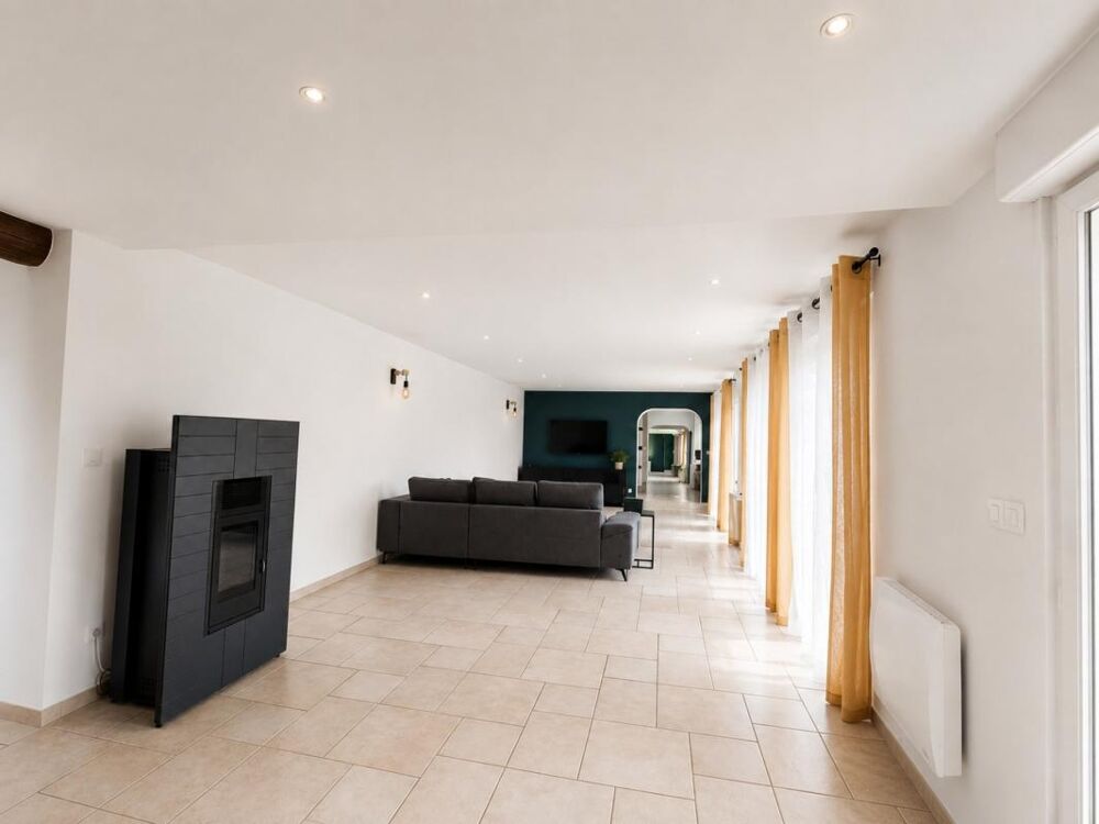 Vente Maison Maison à vendre 9 pièces Proche de AUNEUIL (60) Auneuil