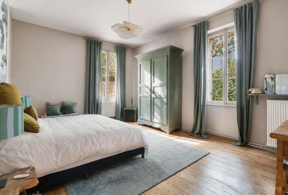 à vendre  Propriété/château Cambes (33880)