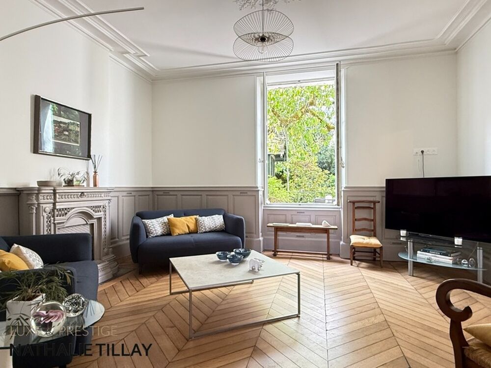 ORLEANS centre, maison bourgeoise a vendre, avec jardin et ascenseur, rare