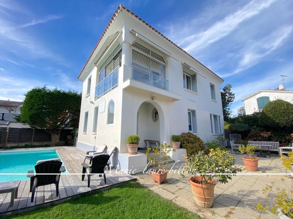 Vente Maison Maison à vendre 8 pièces SAINT GILLES CROIX DE VIE (85), maison 5 chambres, piscine et parcelle de 570 m2 Saint gilles croix de vie