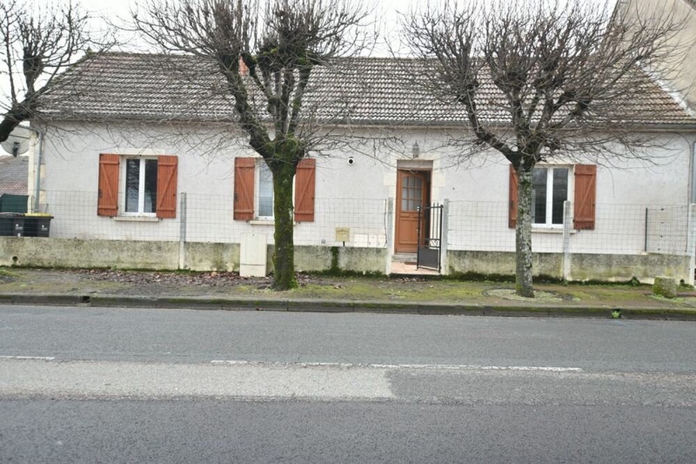 Vente Immeuble Immeuble à vendre NEVERS (58), immeuble deux appartements T3 et T4, plain-pied, hors copropriété, terrain 579 m² Nevers
