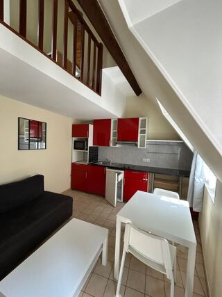  Appartement à louer 1 pièce 32 m²