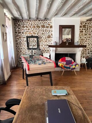  Maison  vendre 8 pices 245 m