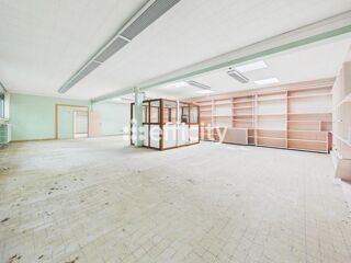  Immeuble à vendre 15 + pièces 655 m²